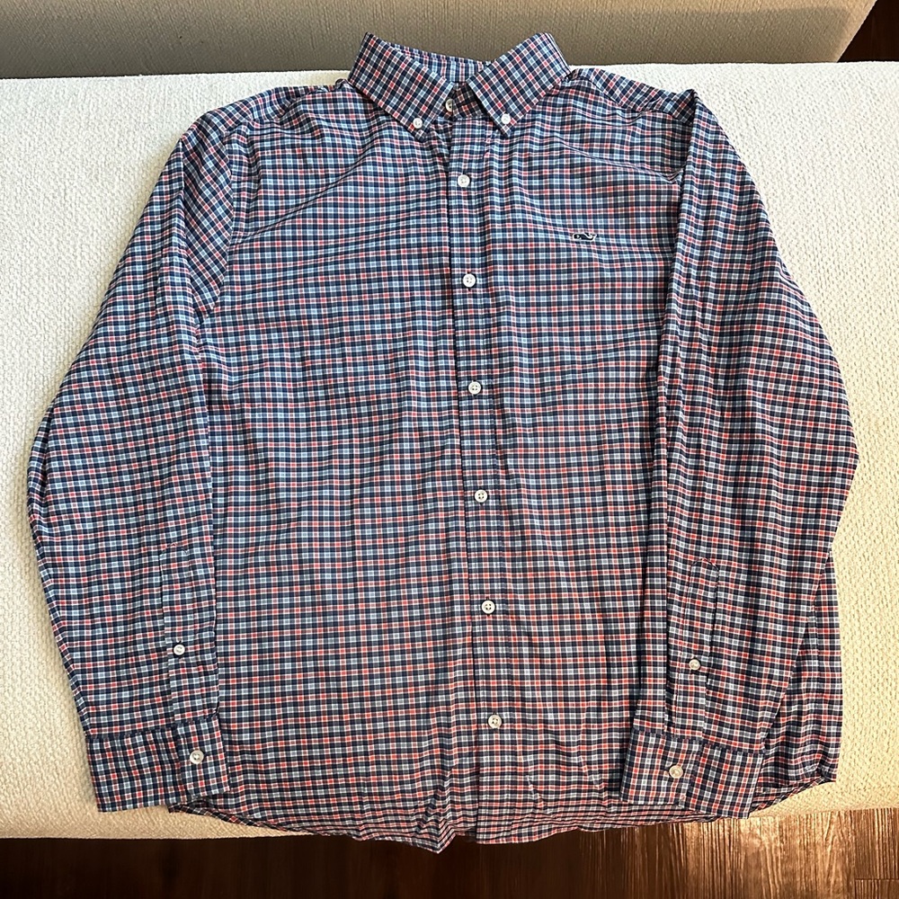 Men’s Vineyard Vines whale shirt, size L